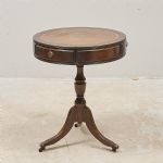 1584 7219 Drum table